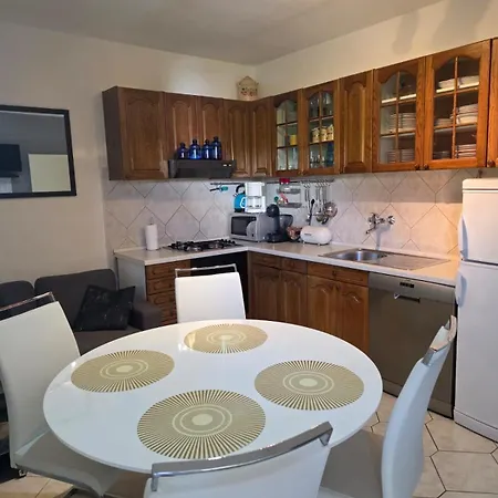 Appartement Ita 1 *